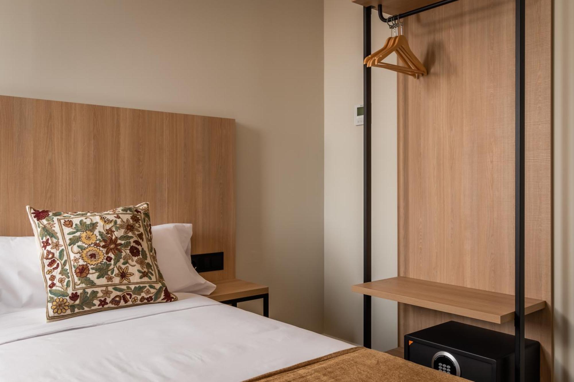 Aerohotel Barcelona Airport 24H El Prat de Llobregat Zewnętrze zdjęcie